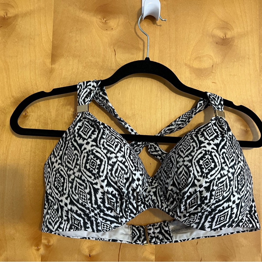 Victoria’s Secret Swimsuit Top